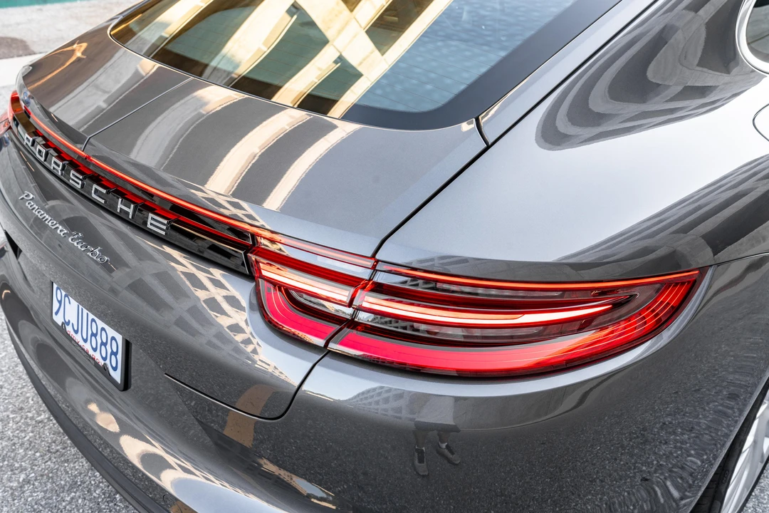 2017 Porsche 971 Panamera Turbo - Image 27 of 31