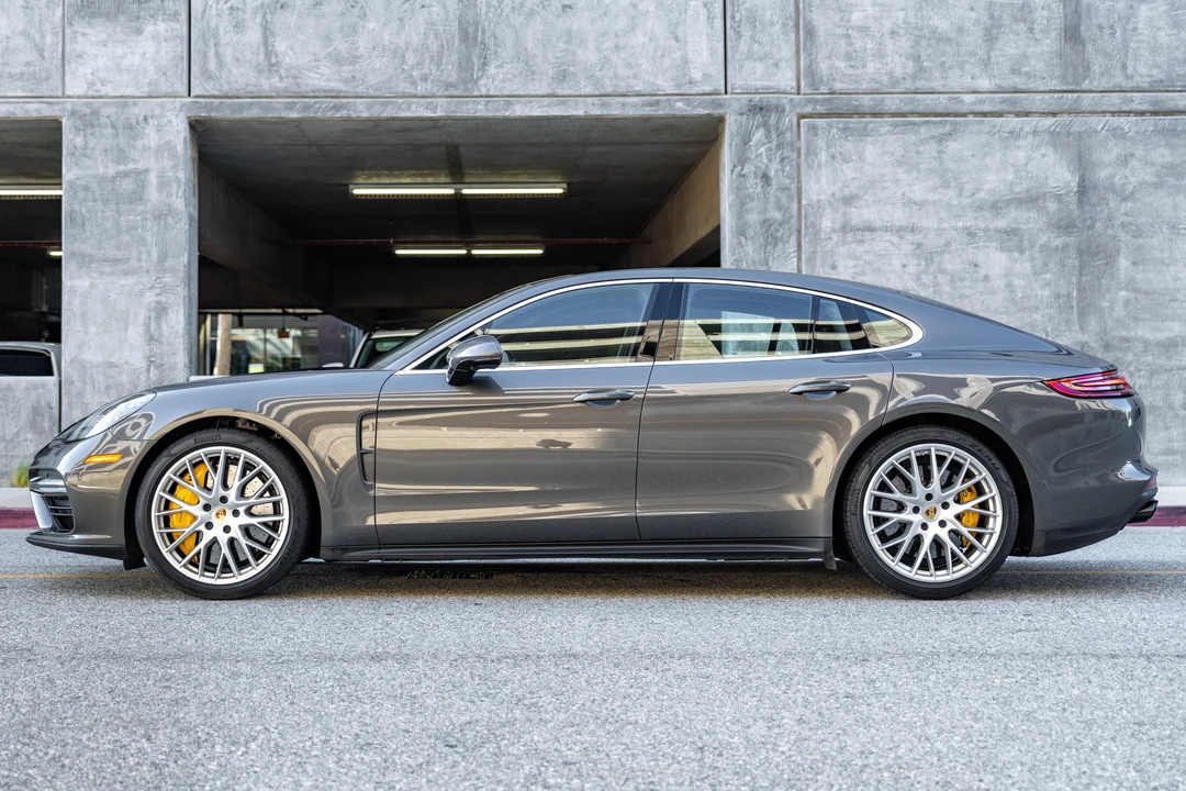 2017 Porsche 971 Panamera Turbo - Image 3 of 31
