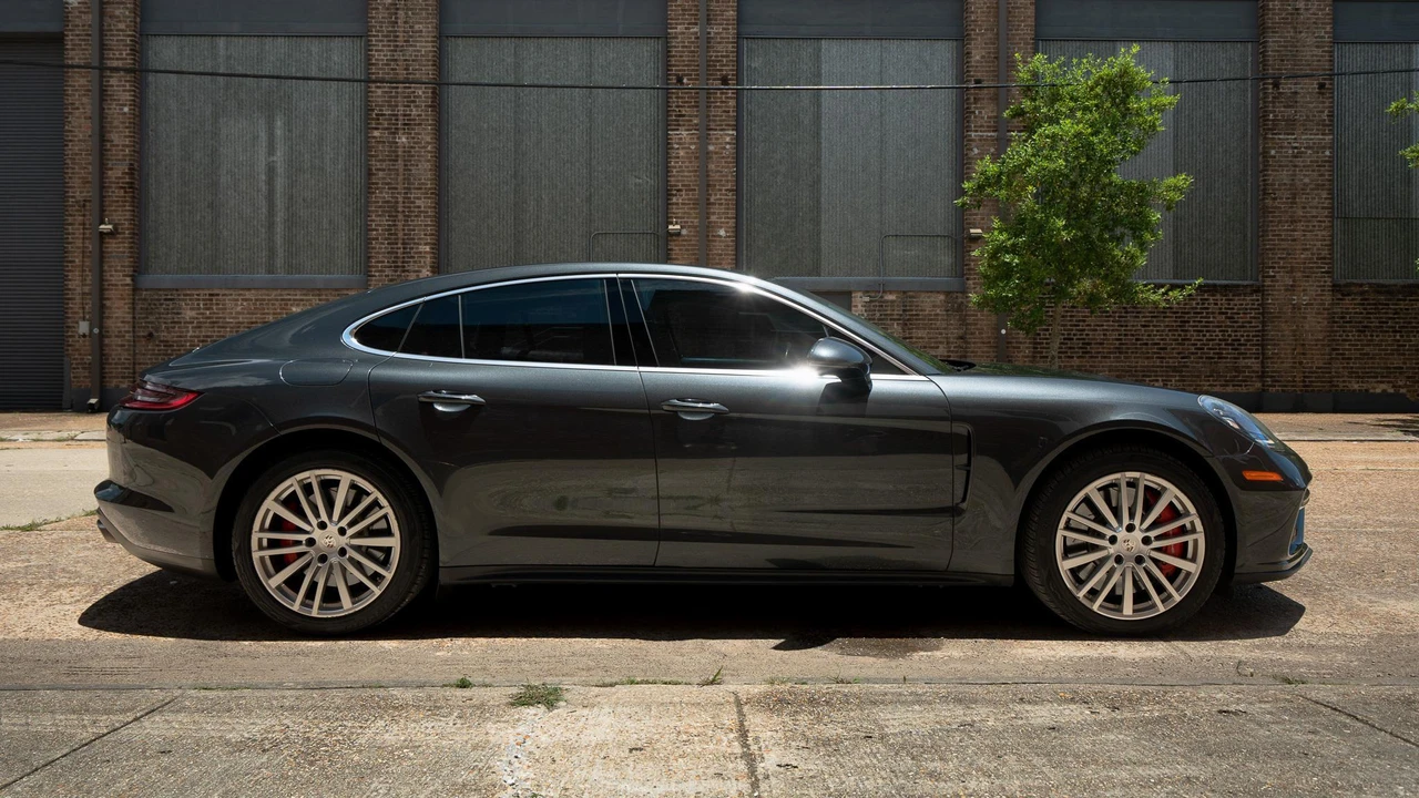 2017 Porsche 971 Panamera Turbo - Image 22 of 31