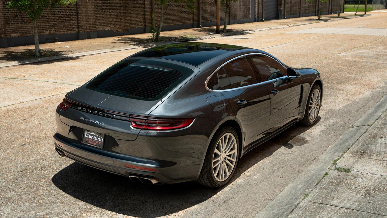 2017 Porsche 971 Panamera Turbo - Image 18 of 31