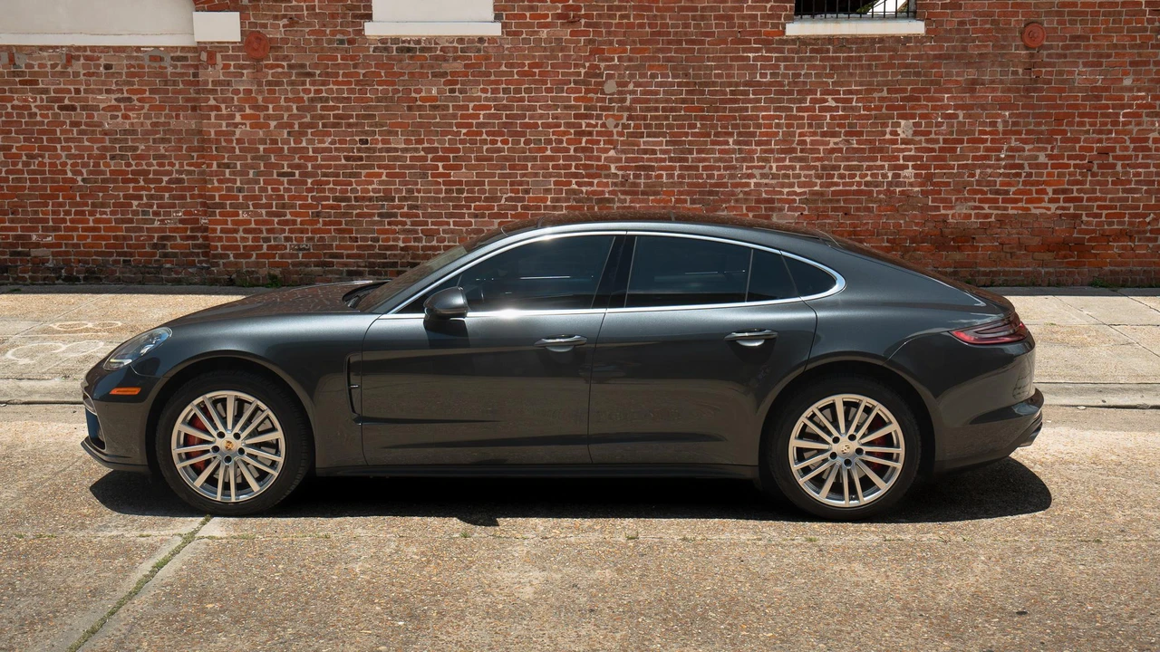 2017 Porsche 971 Panamera Turbo - Image 10 of 31