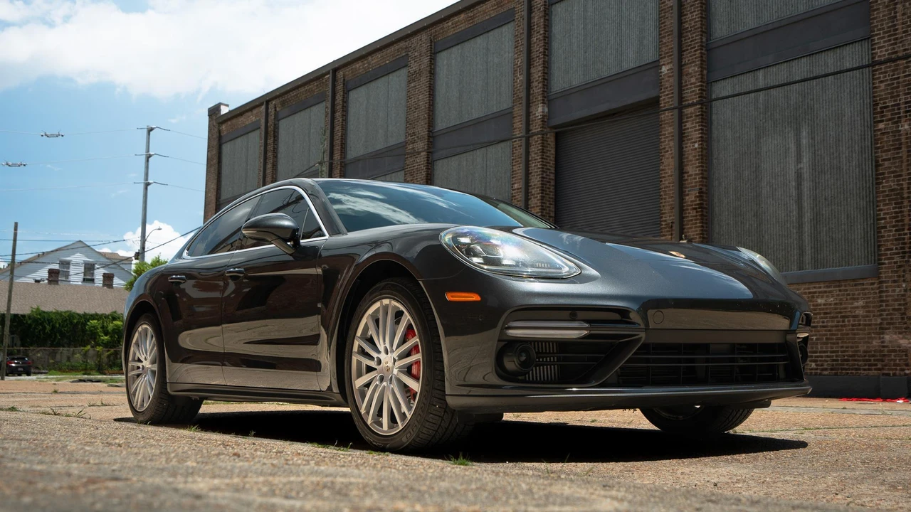 2017 Porsche 971 Panamera Turbo - Image 25 of 31