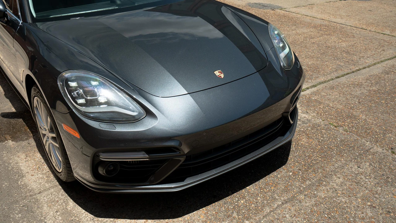 2017 Porsche 971 Panamera Turbo - Image 28 of 31