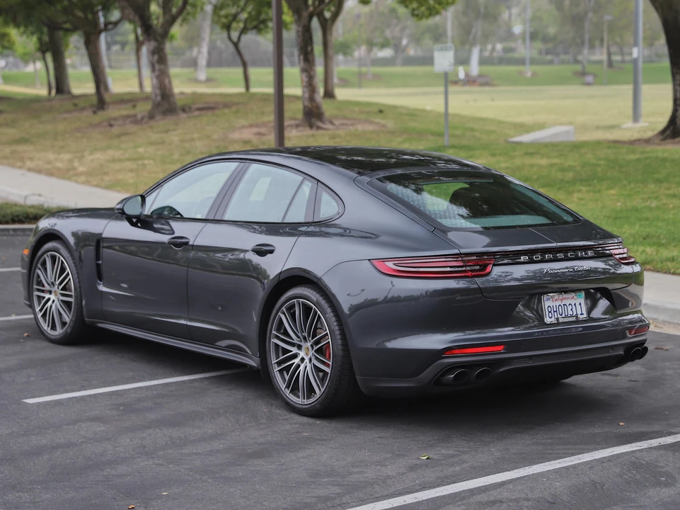 2017 Porsche 971 Panamera Turbo - Image 14 of 31