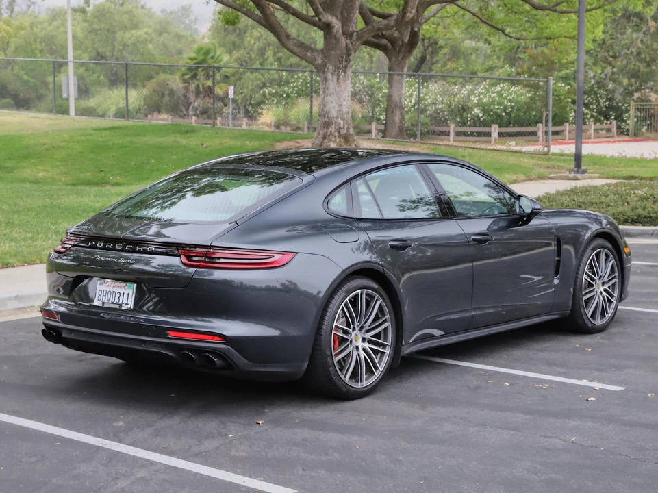 2017 Porsche 971 Panamera Turbo - Image 16 of 31