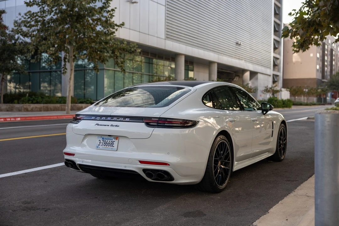 2017 Porsche 971 Panamera Turbo - Image 11 of 31