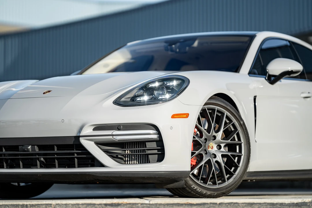 2017 Porsche 971 Panamera Turbo - Image 9 of 31