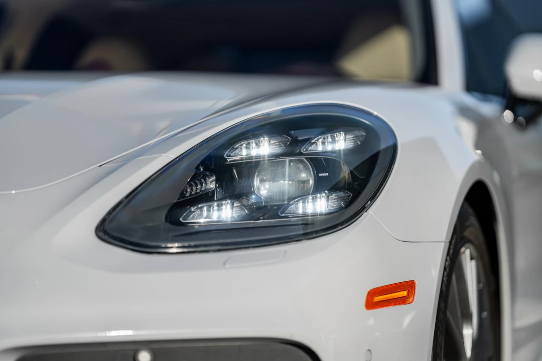 2017 Porsche 971 Panamera Turbo - Image 19 of 31