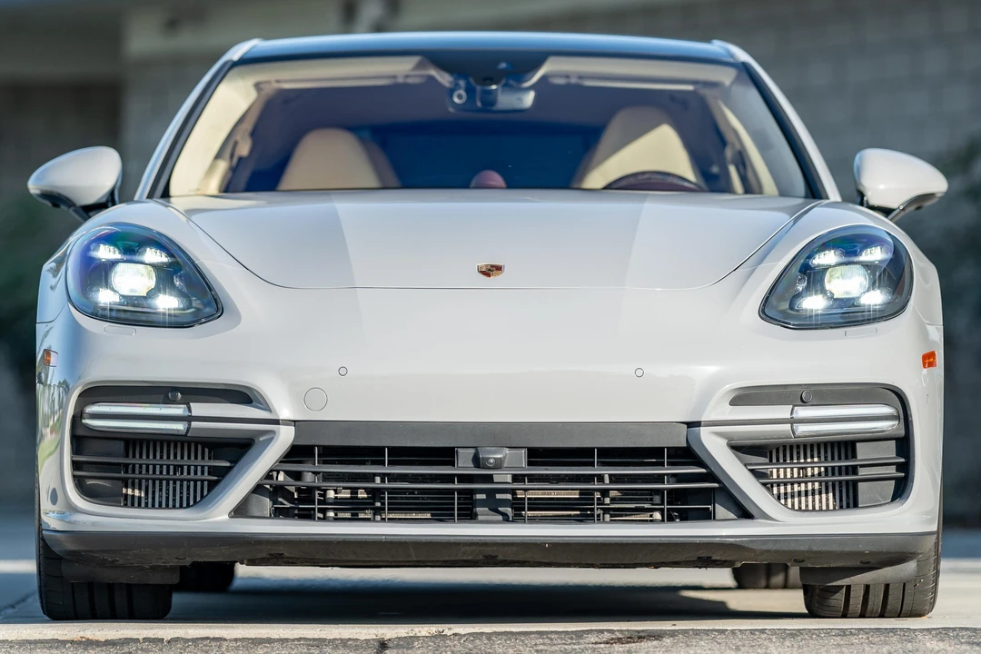 2017 Porsche 971 Panamera Turbo - Image 2 of 31