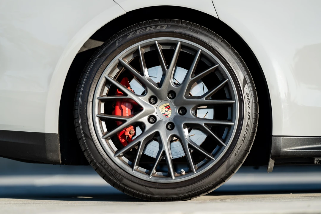 2017 Porsche 971 Panamera Turbo - Image 28 of 31