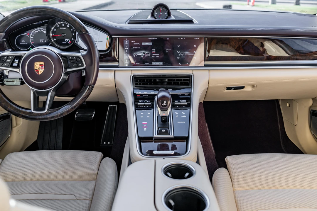 2017 Porsche 971 Panamera Turbo - Image 30 of 31