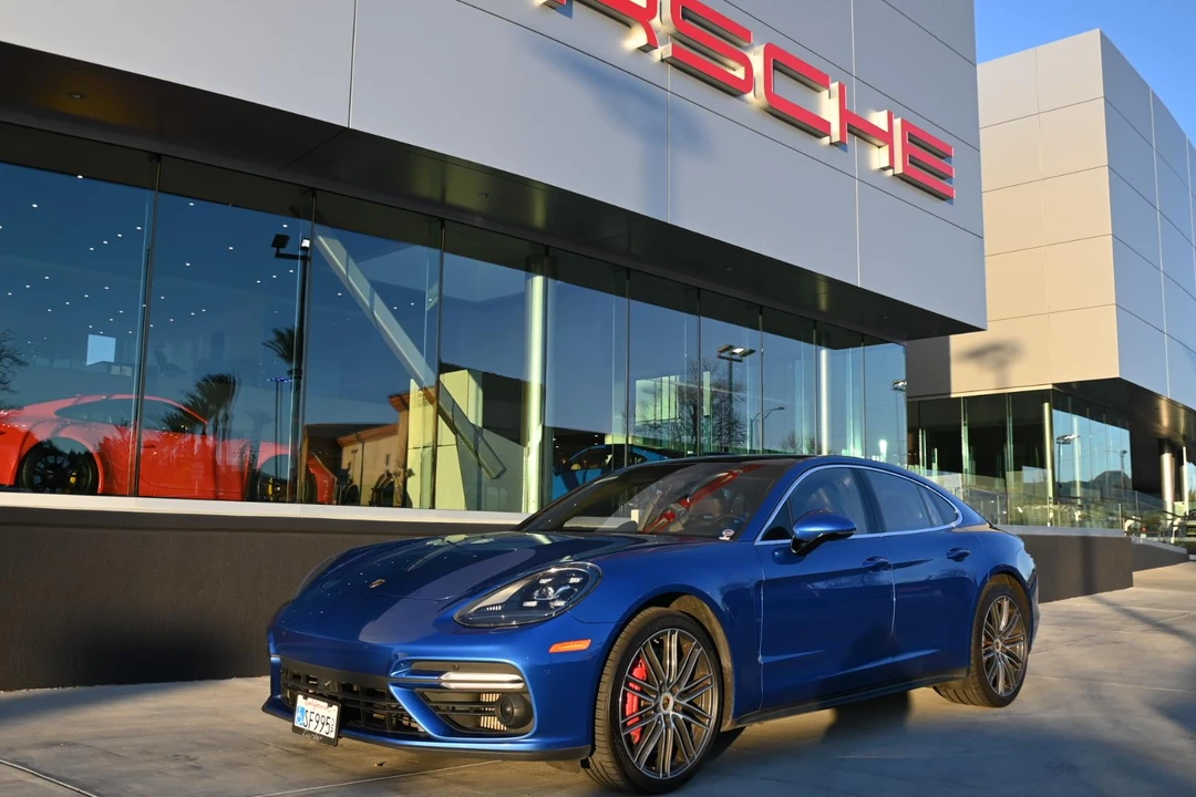 2017 Porsche 971 Panamera Turbo - Image 20 of 31