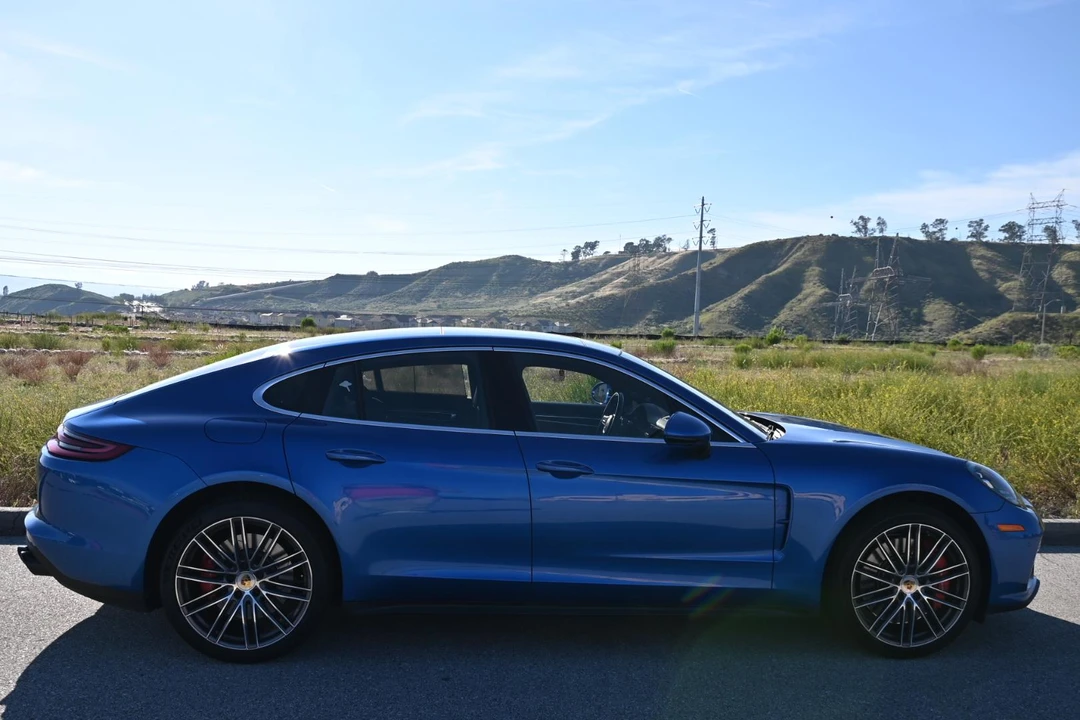 2017 Porsche 971 Panamera Turbo - Image 16 of 31