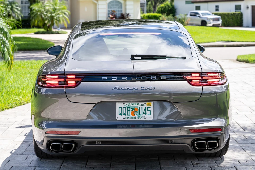 2017 Porsche 971 Panamera Turbo - Image 9 of 31