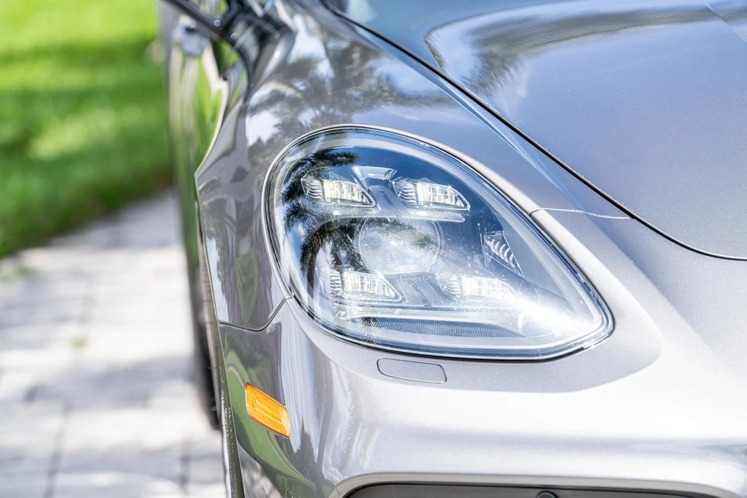 2017 Porsche 971 Panamera Turbo - Image 26 of 31