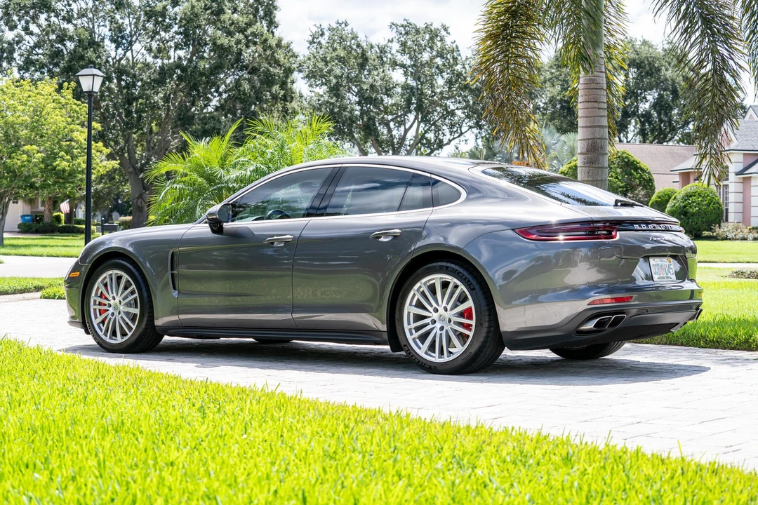 2017 Porsche 971 Panamera Turbo - Image 8 of 31
