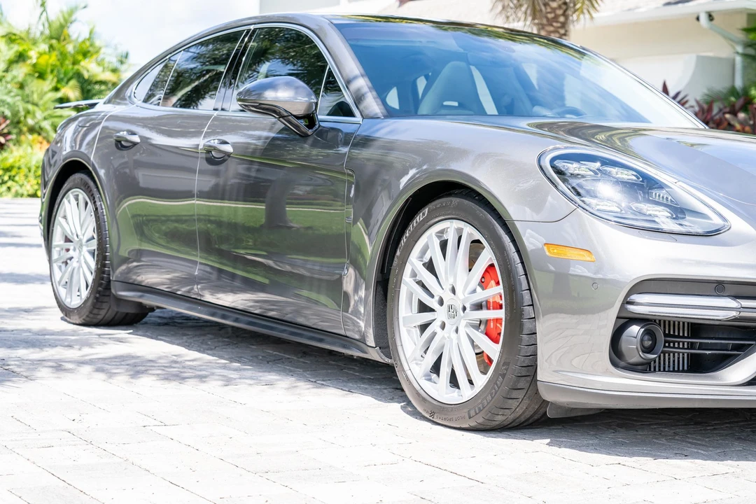 2017 Porsche 971 Panamera Turbo - Image 25 of 31