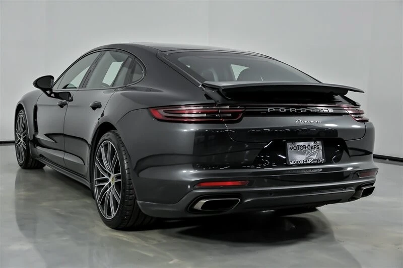 2017 Porsche 971 Panamera - Image 9 of 21