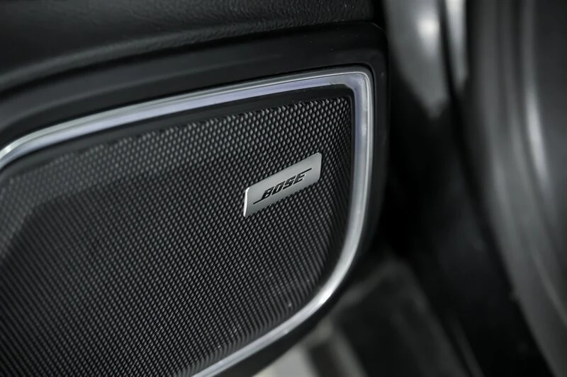 2017 Porsche 971 Panamera - Image 19 of 21