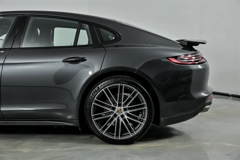 2017 Porsche 971 Panamera - Image 8 of 21