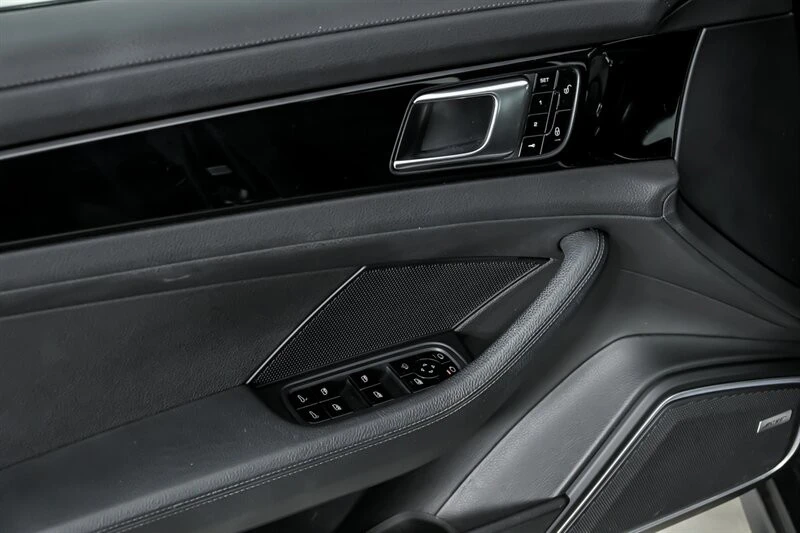 2017 Porsche 971 Panamera - Image 17 of 21