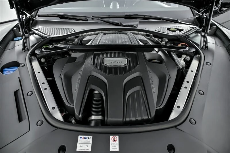 2017 Porsche 971 Panamera - Image 16 of 21