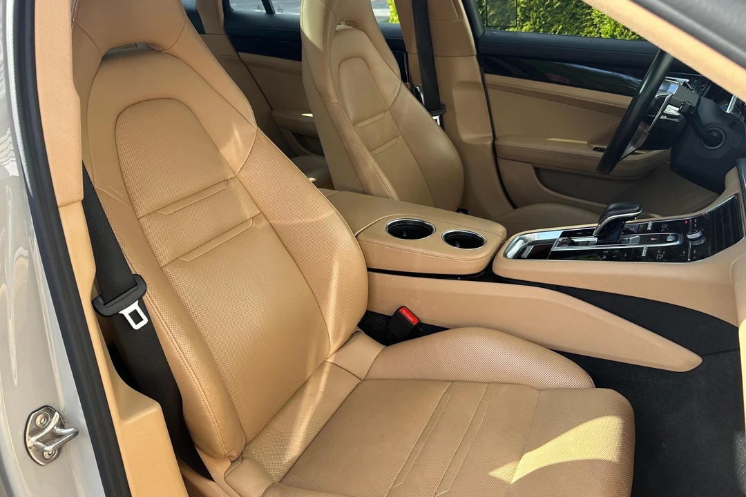 2017 Porsche 971 Panamera - Image 31 of 31