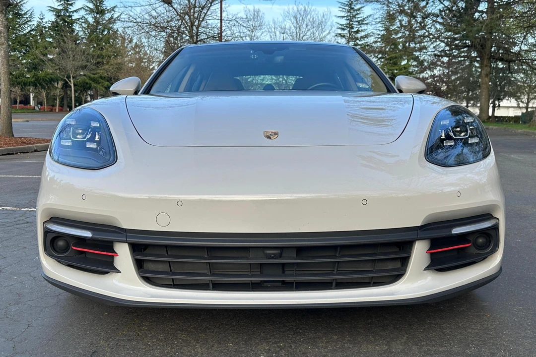 2017 Porsche 971 Panamera - Image 2 of 31