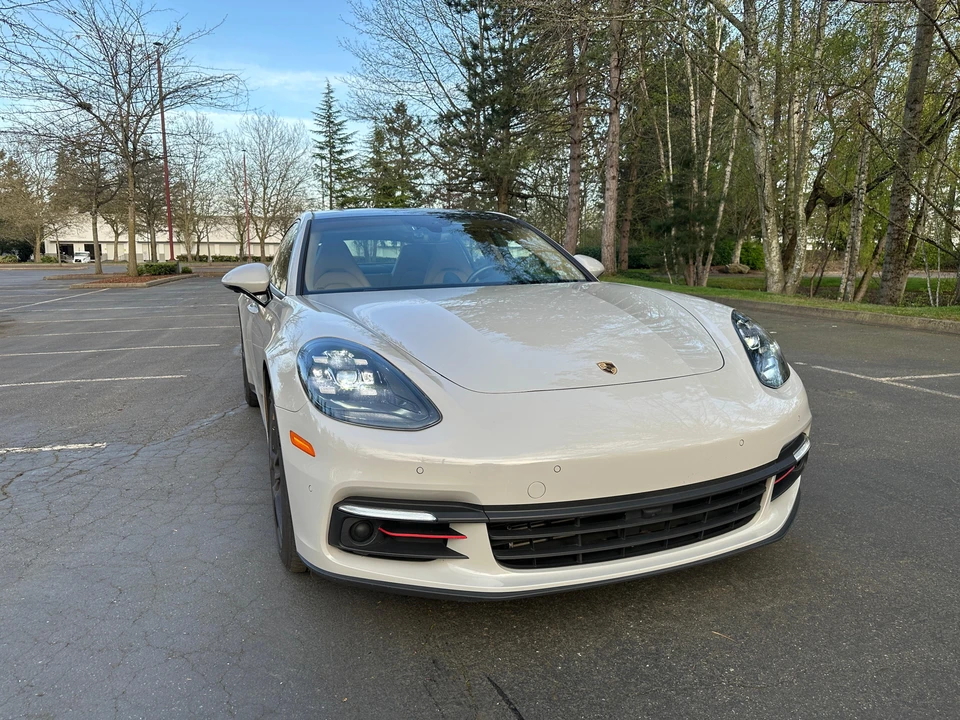 2017 Porsche 971 Panamera - Image 17 of 31