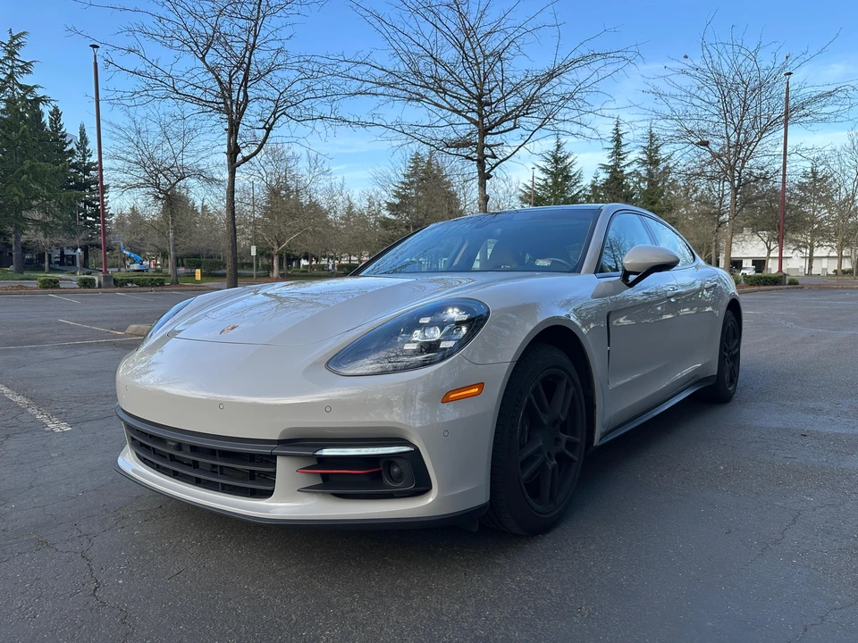 2017 Porsche 971 Panamera - Image 9 of 31