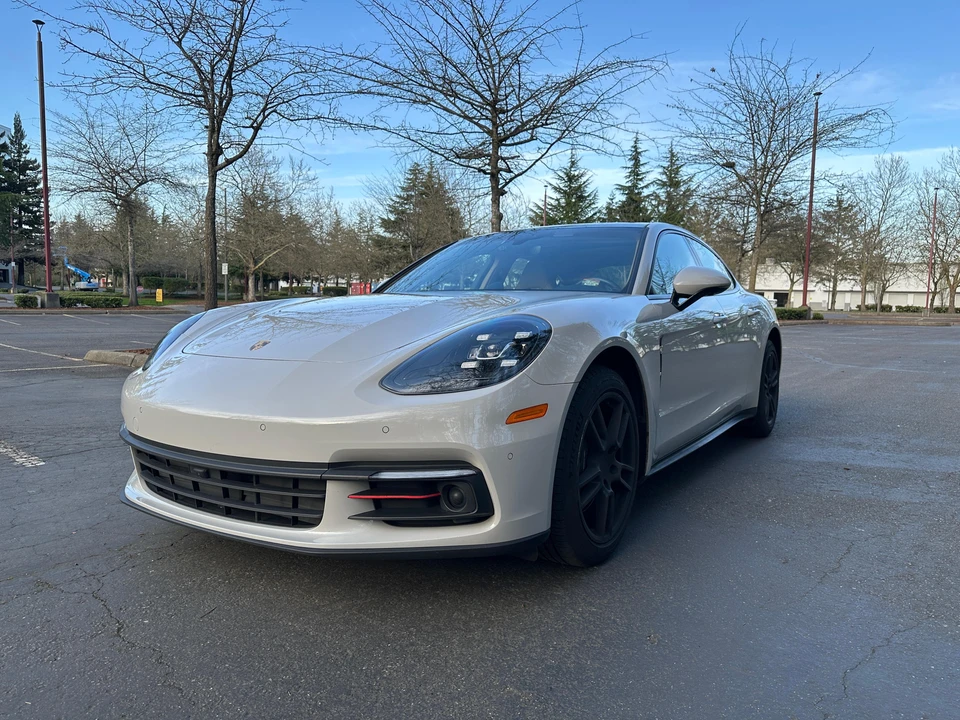 2017 Porsche 971 Panamera - Image 8 of 31