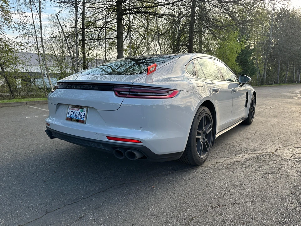 2017 Porsche 971 Panamera - Image 15 of 31
