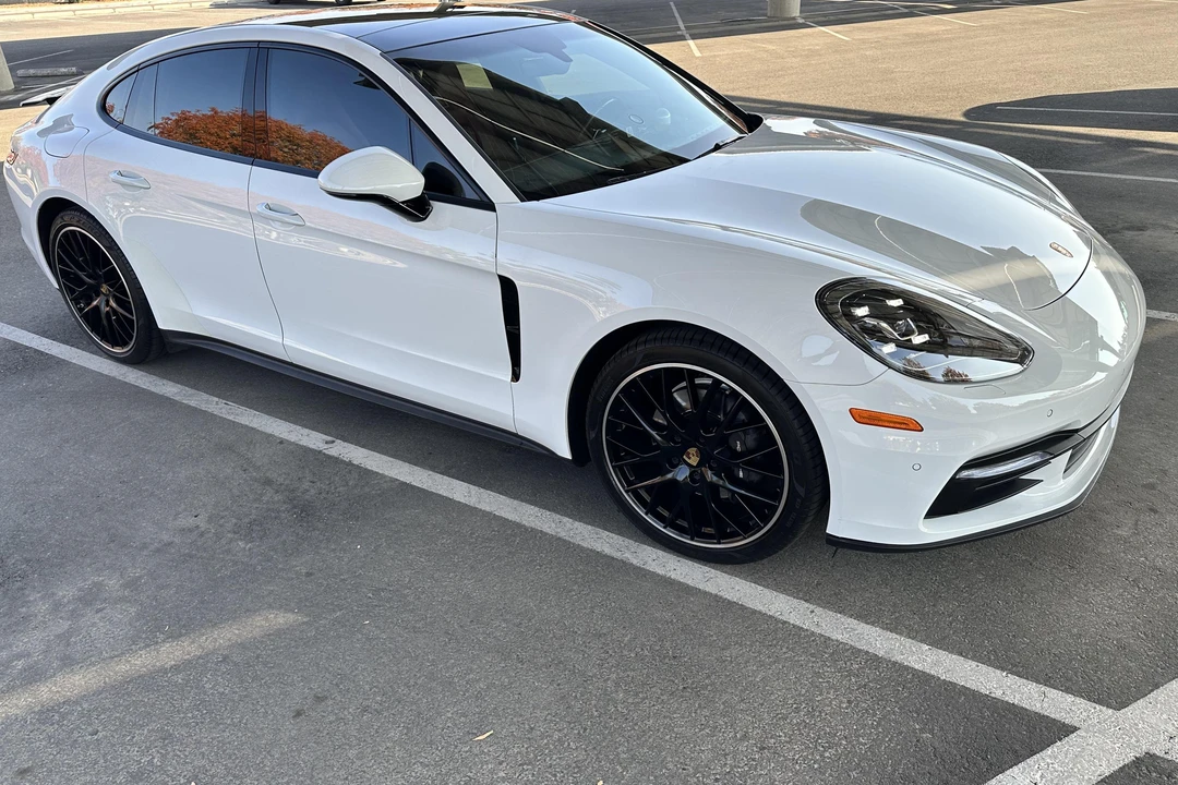 2017 Porsche 971 Panamera - Image 17 of 31