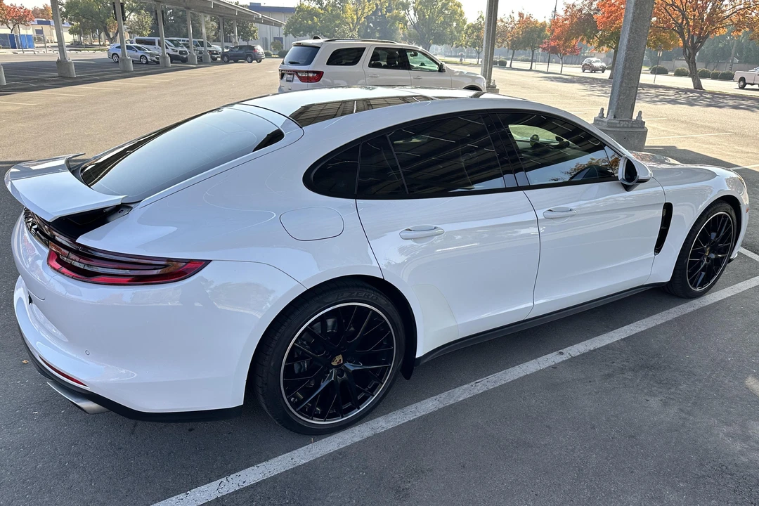 2017 Porsche 971 Panamera - Image 4 of 31