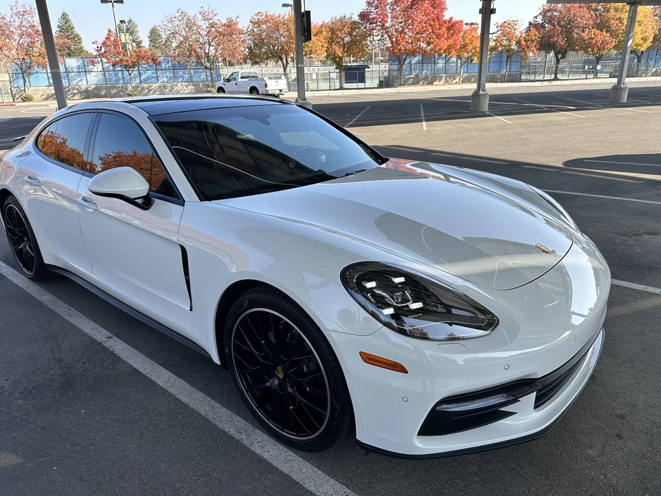 2017 Porsche 971 Panamera - Image 18 of 31