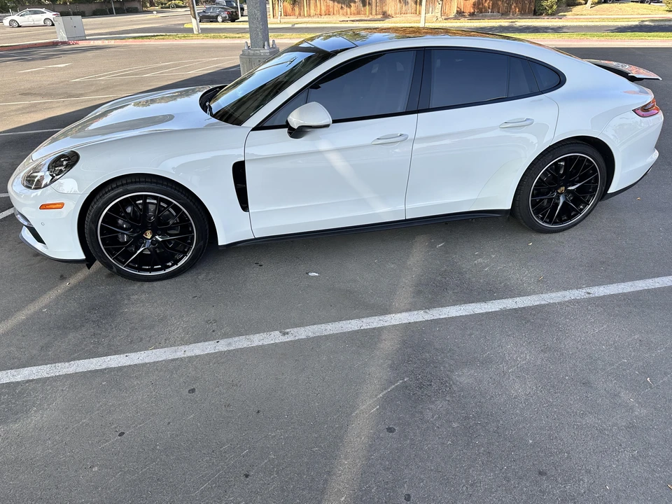 2017 Porsche 971 Panamera - Image 7 of 31