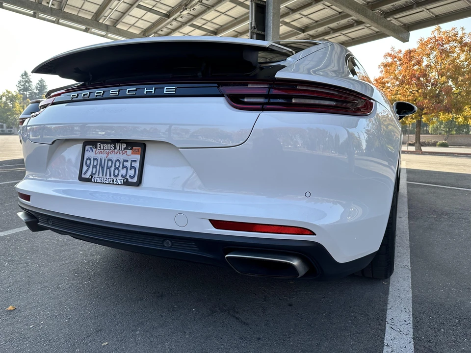 2017 Porsche 971 Panamera - Image 31 of 31