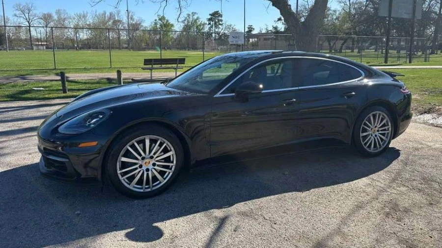 2017 Porsche 971 Panamera - Image 17 of 31