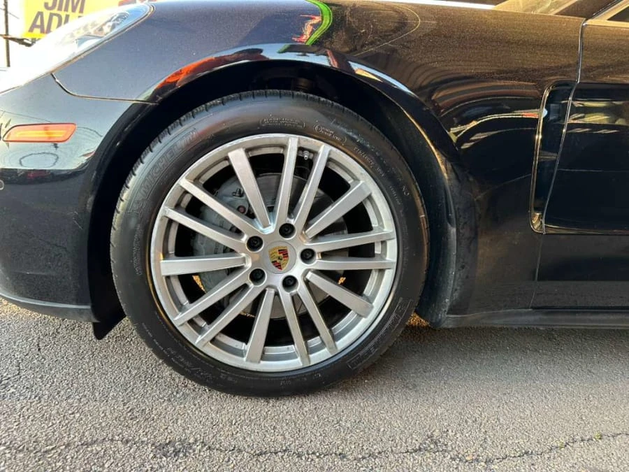 2017 Porsche 971 Panamera - Image 10 of 31