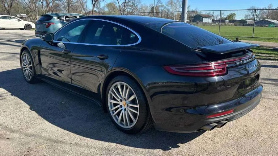 2017 Porsche 971 Panamera - Image 16 of 31