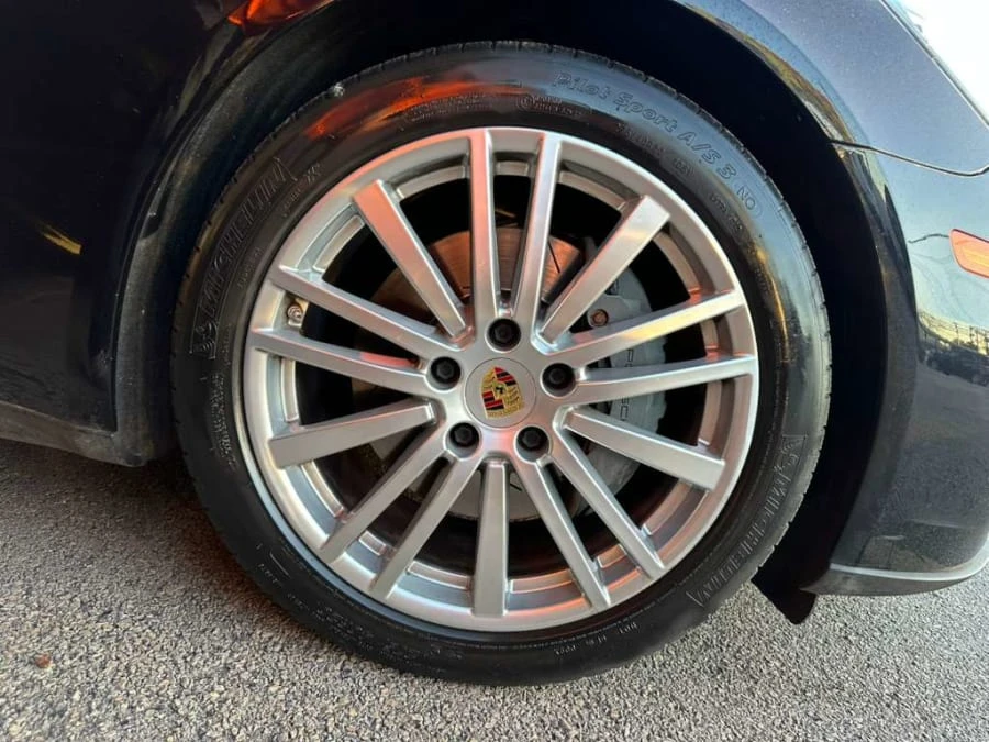 2017 Porsche 971 Panamera - Image 9 of 31