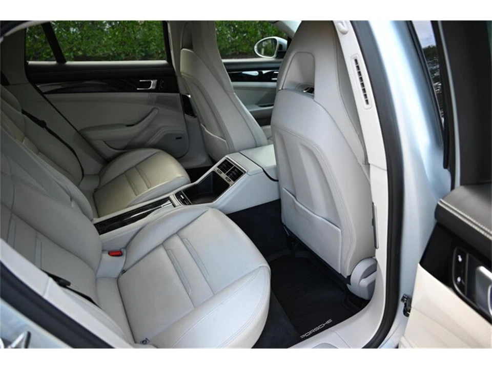 2017 Porsche 971 Panamera - Image 29 of 31