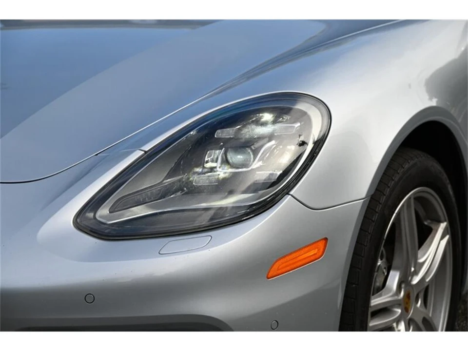 2017 Porsche 971 Panamera - Image 9 of 31