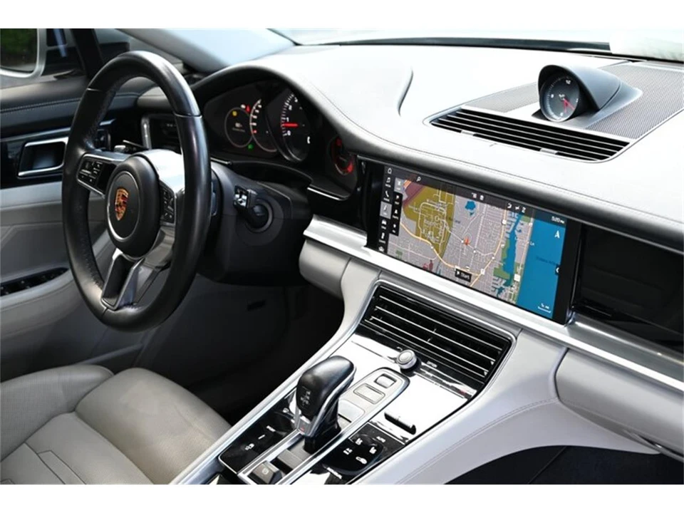 2017 Porsche 971 Panamera - Image 25 of 31