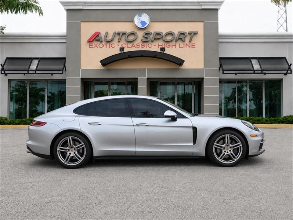2017 Porsche 971 Panamera - Image 6 of 31