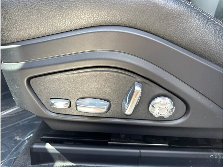 2017 Porsche 971 Panamera - Image 20 of 21
