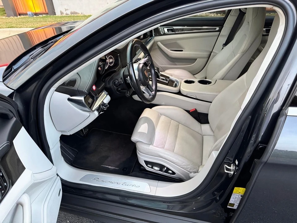 2017 Porsche 971 Panamera - Image 20 of 21