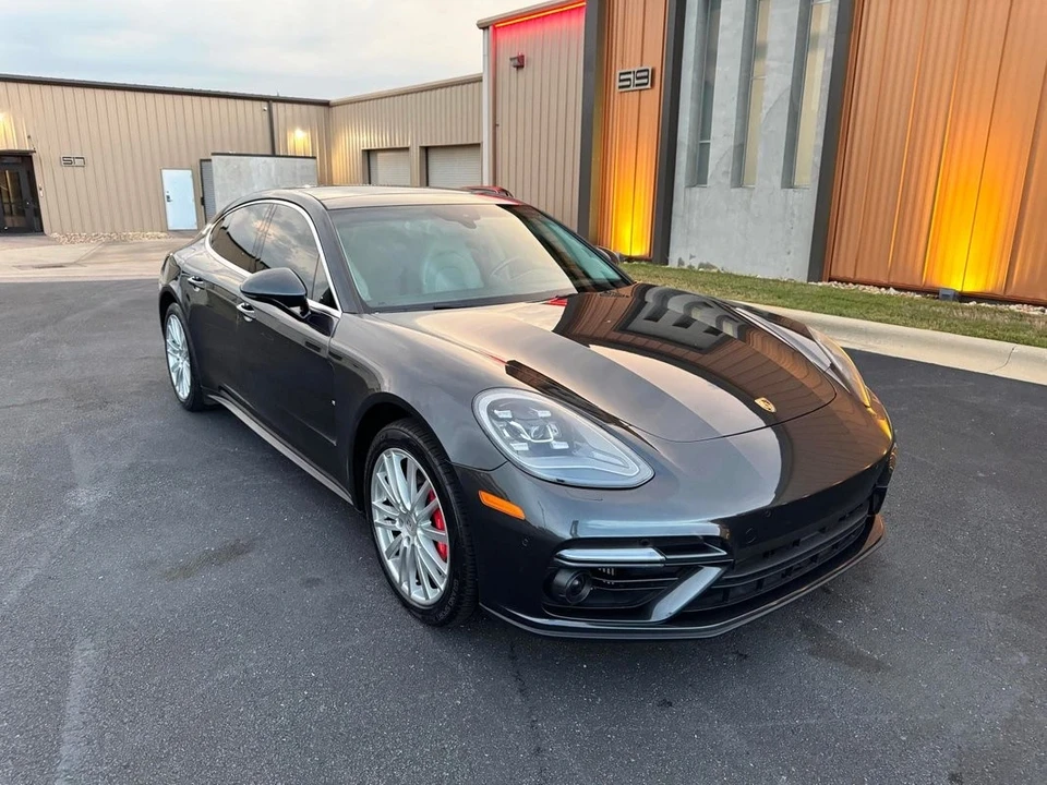 2017 Porsche 971 Panamera - Image 6 of 21
