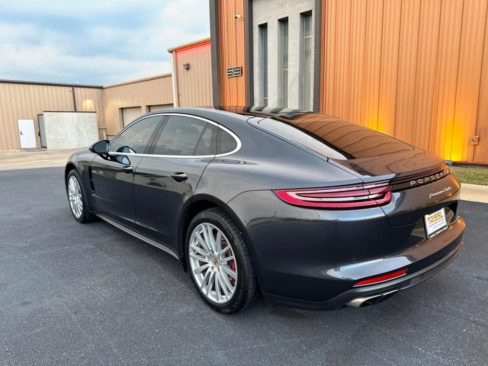 2017 Porsche 971 Panamera - Image 17 of 21