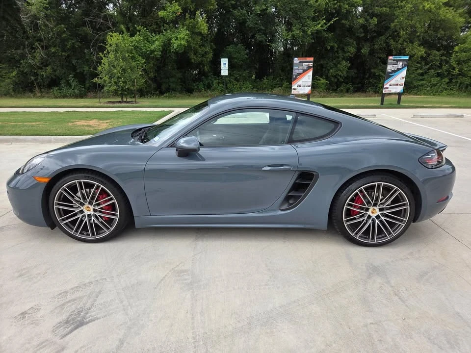 2017 Porsche 718 Cayman - Image 5 of 10